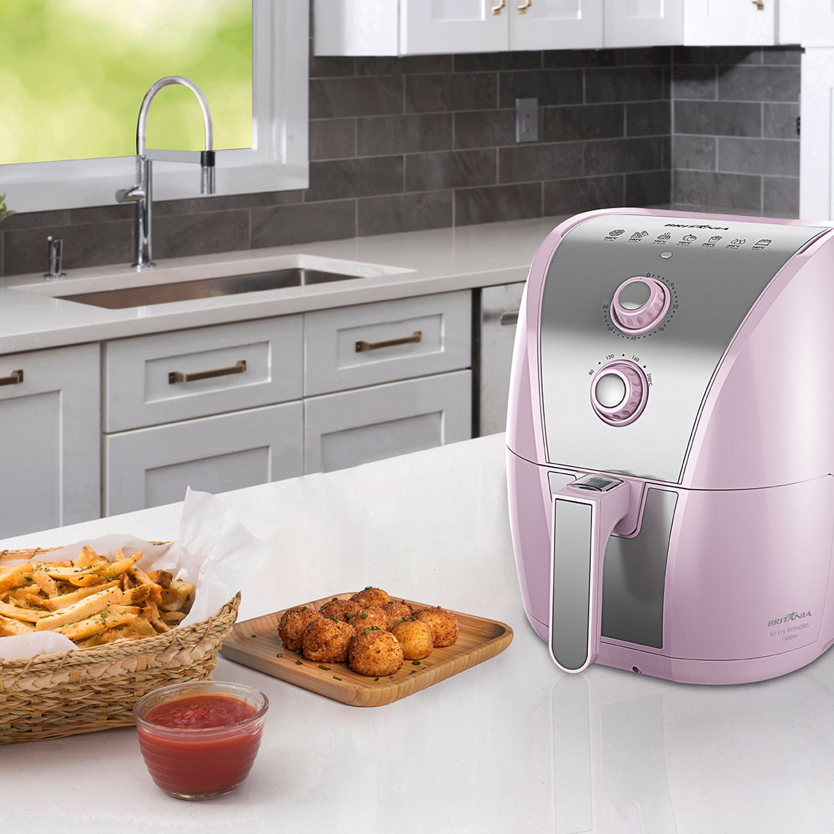 Fritadeira Air Fryer Britânia BFR40 Vermelho Inox 5L Antiaderente 1500W -  MOREIRA MÓVEIS E COLCHÕES - INSPIRANDO PROJETOS DE VIDA